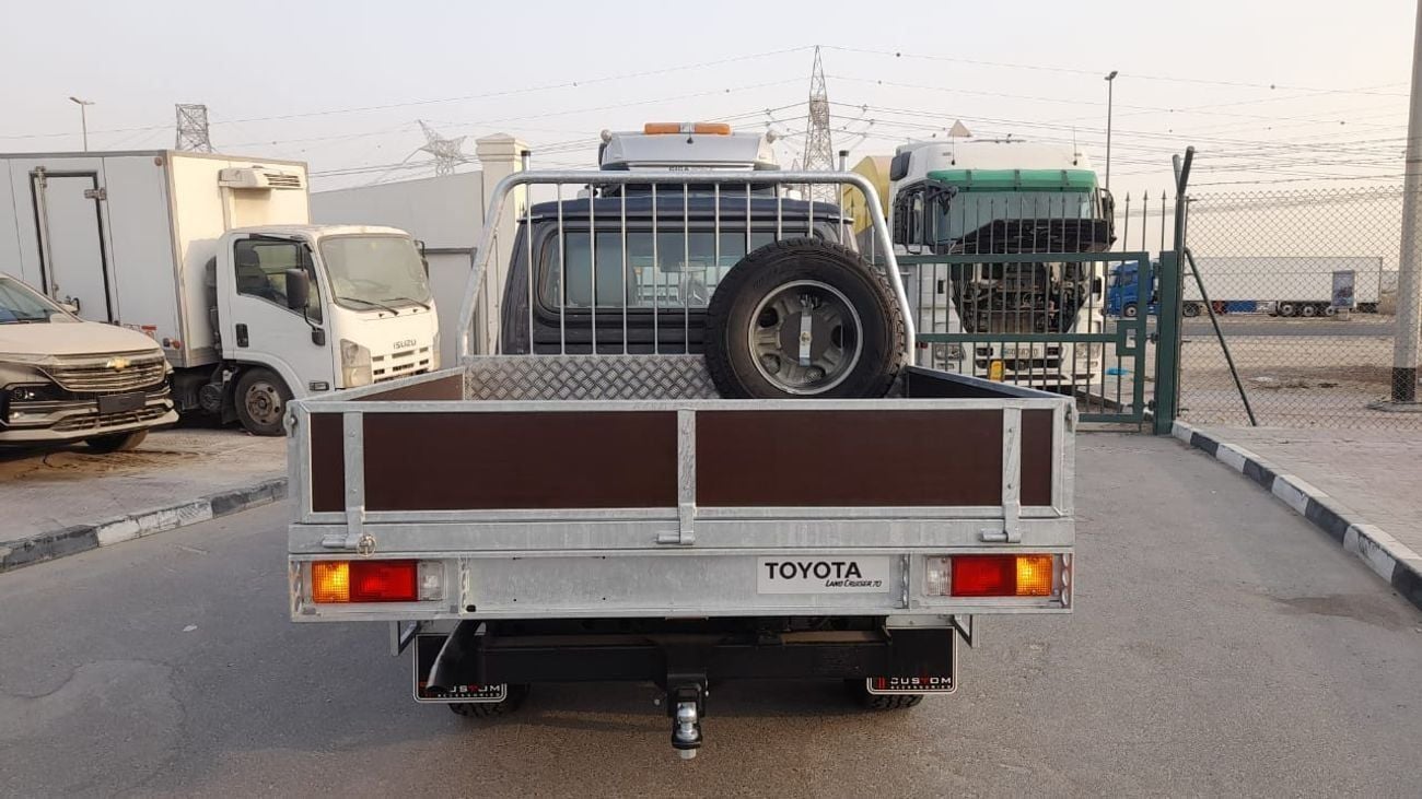 تويوتا لاند كروزر بيك آب Right-Hand drive 2.8 diesel turbo Auto Brand new