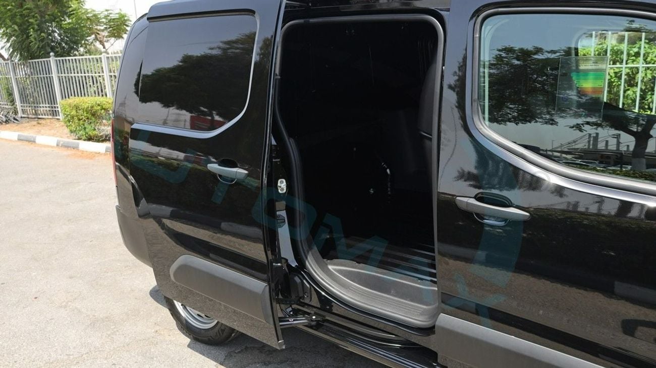 Fiat Doblo L2 Van 1.6L FWD 2025 GCC 0Km With 5 years Or 100,000 Km Warranty @Official Dealer