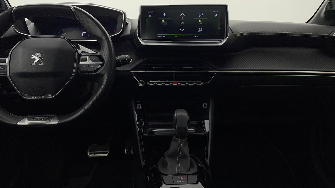 بيجو 208 GT LINE 1.2 | بدون دفعة مقدمة | اختبار القيادة في المنزل