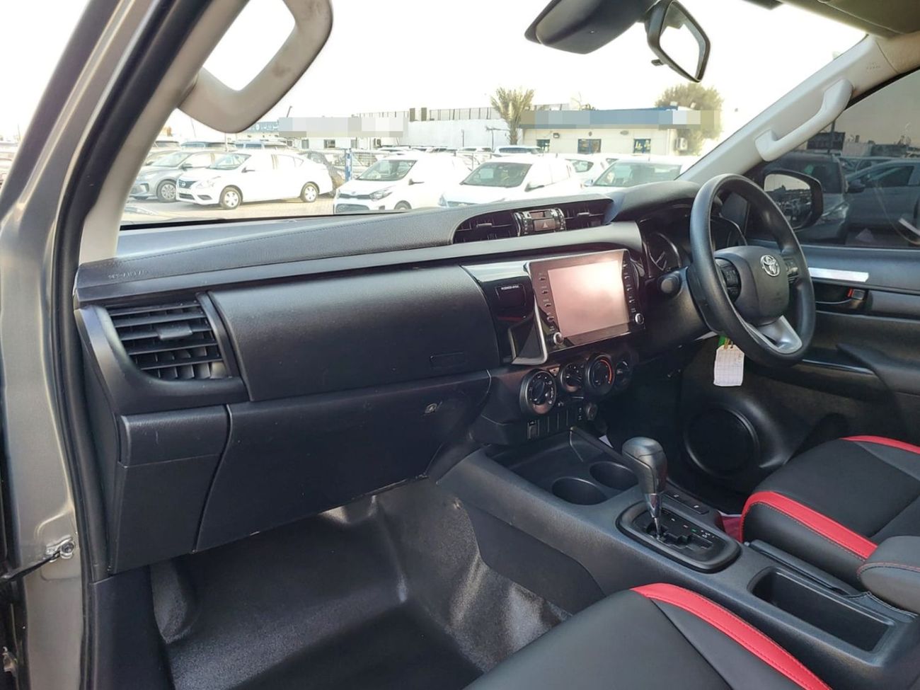 تويوتا هيلوكس TOYOTA HILUX PICKUP RHD 2022 MODEL 2.8 L DIESEL AUTOMATIC(PM77151)