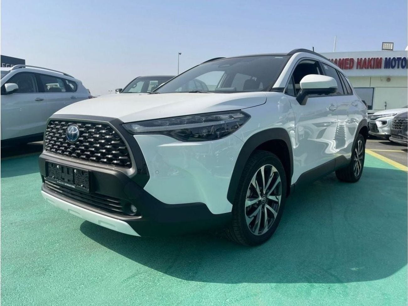 تويوتا كورولا كروس NEW 2023 TOYOTA COROLLA CROSS 2.0L FULL OPTION