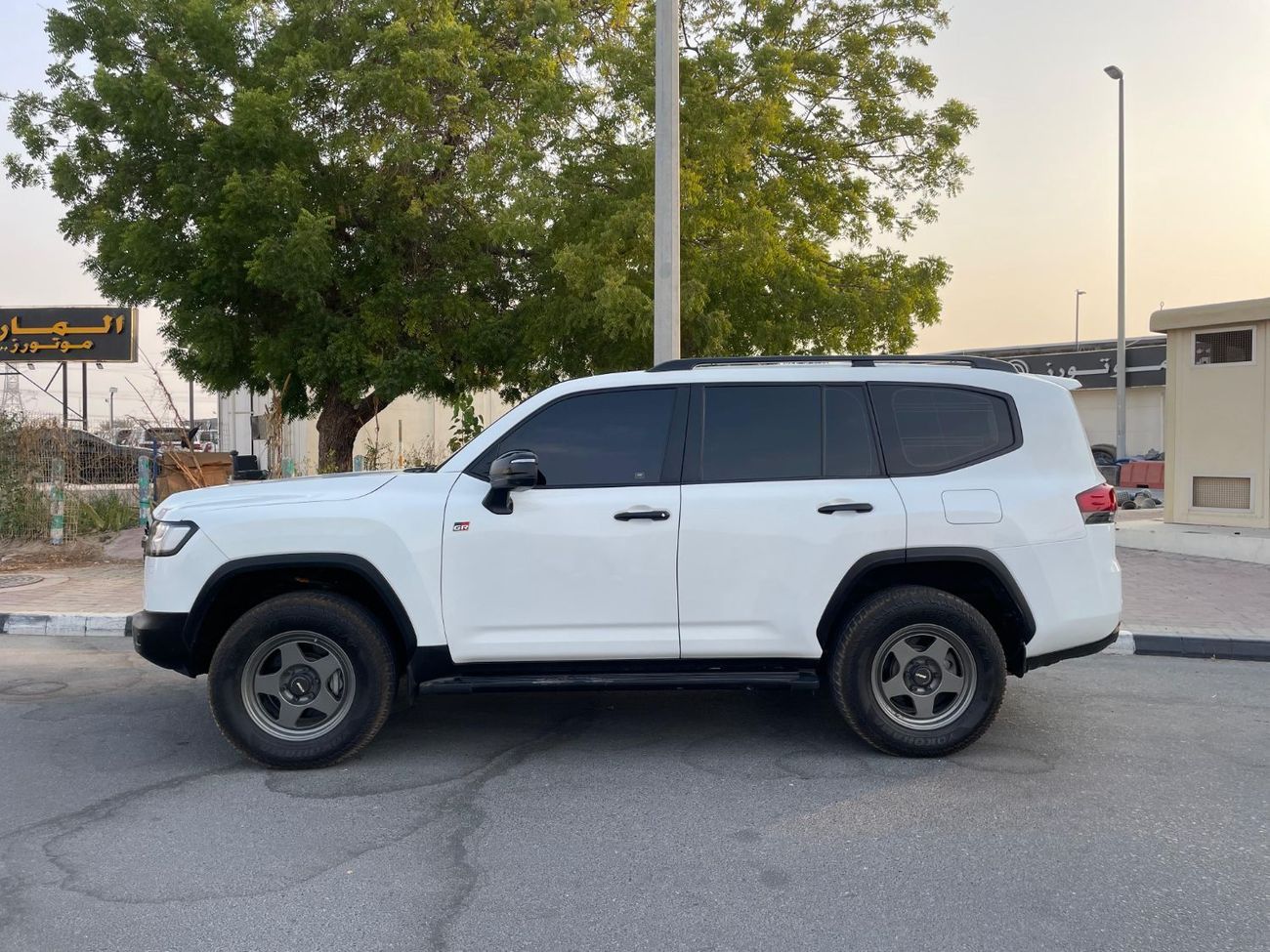 Toyota Land Cruiser 3.5T GR SPORT