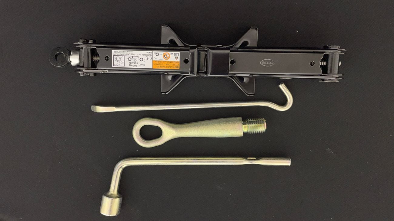 ميتسوبيشي اتراج GLX HIGHLINE 1.2 | بدون دفعة مقدمة | اختبار القيادة في المنزل