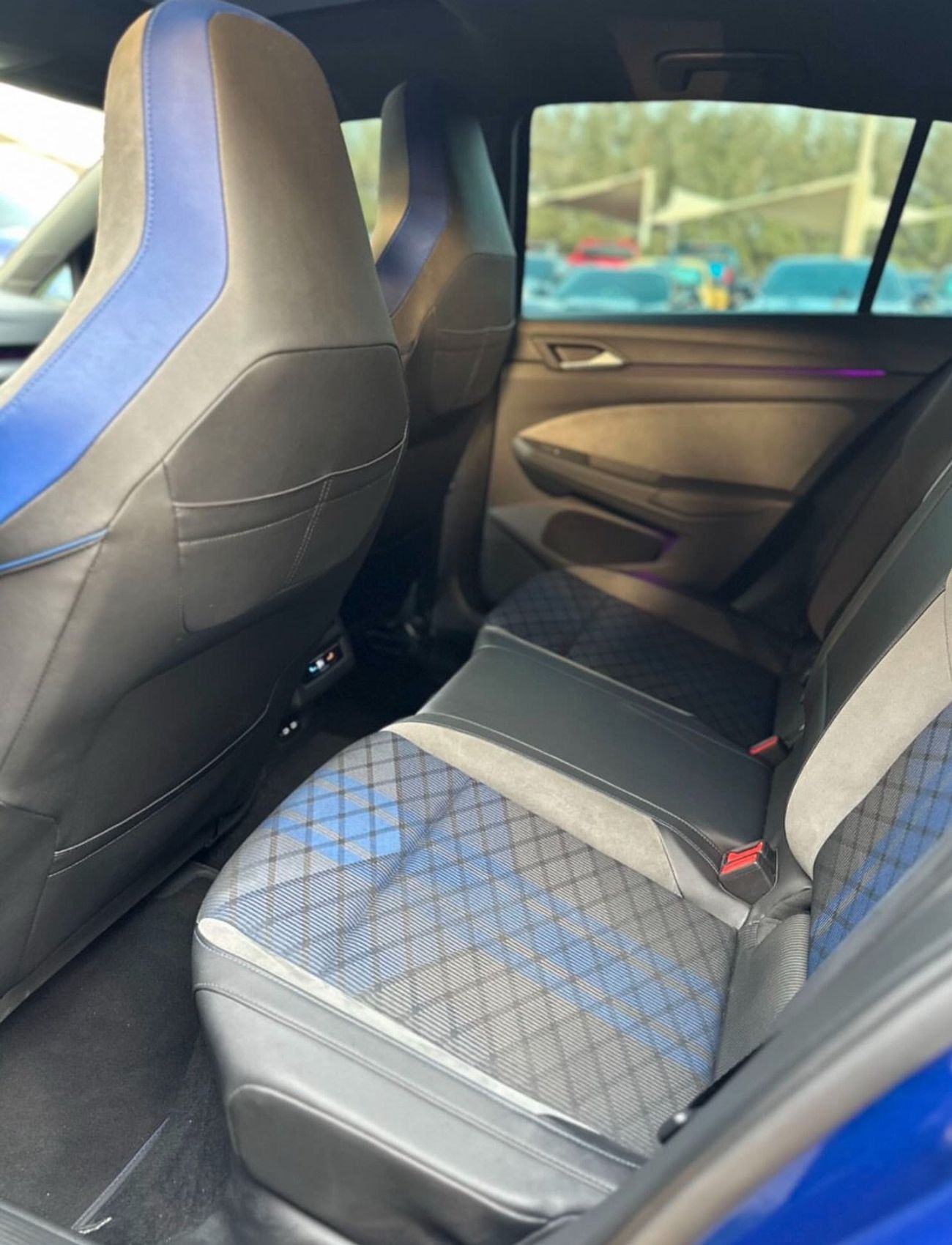 Volkswagen Golf R 2.0L (329 HP) ‏VOLKSWAGEN GOLF R GCC 2022 ‏Perfect Condition ‏Full option