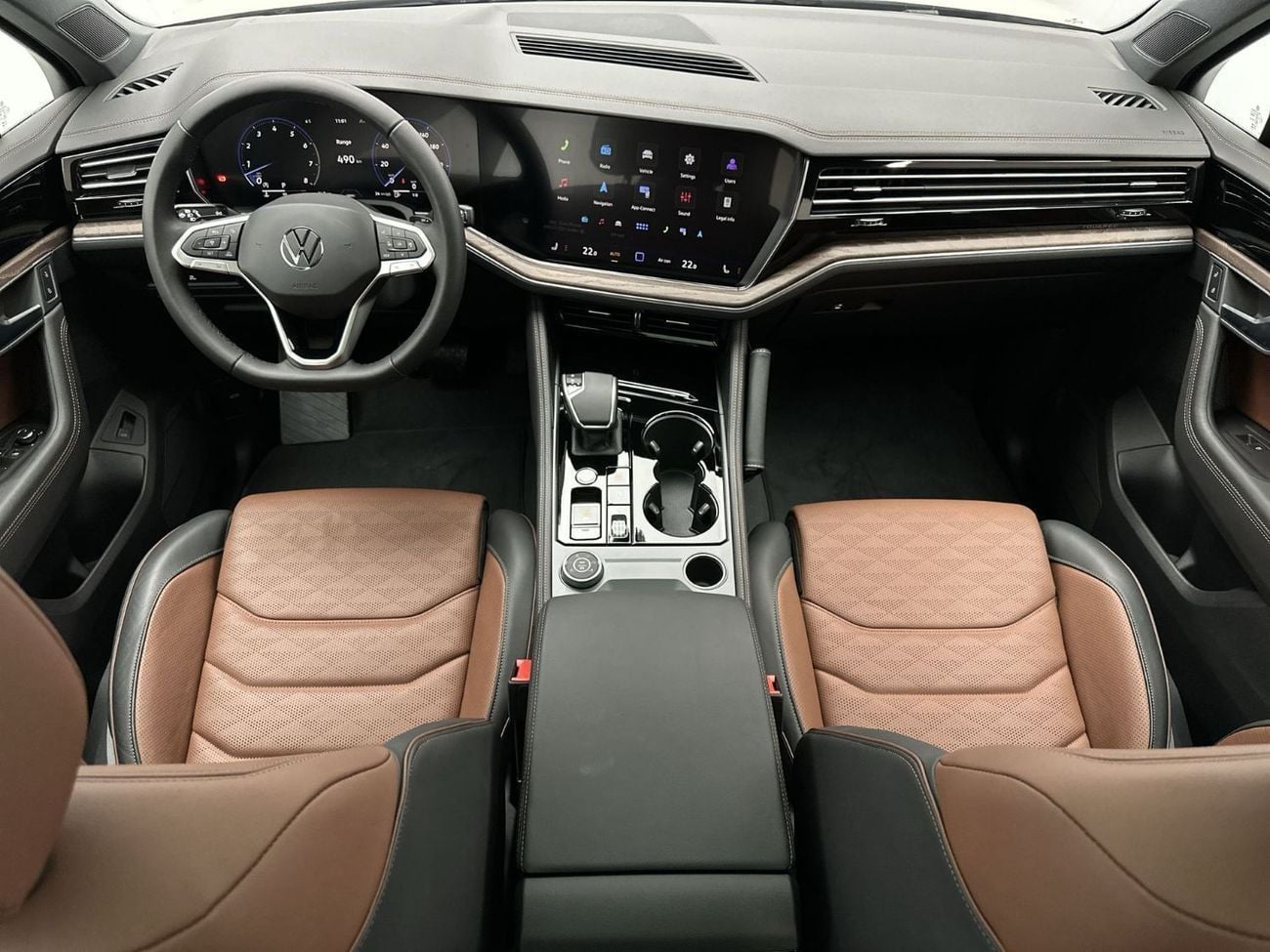 Volkswagen Touareg Touareg Elegance - Tirano (Ref#00479) - 39,100 AED SAVINGS from New Car