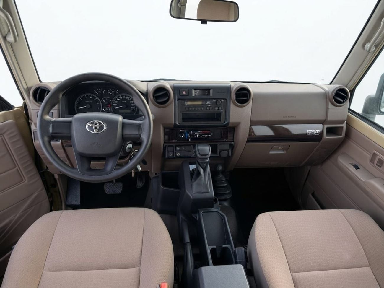 Toyota Land Cruiser Pick Up LX V6 | 4.0L Automatic Transmission