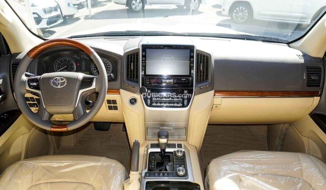 تويوتا لاند كروزر GXR V8