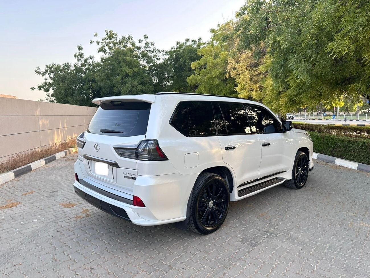 لكزس LX 570