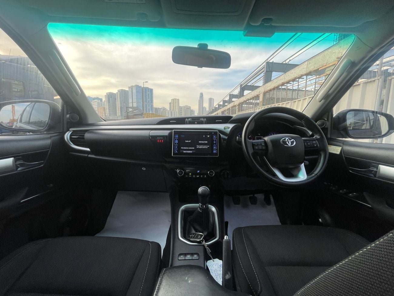 Toyota Hilux GLX RIGHT HAND VEHICLE ONLY FOR RIGHT HAND DRIVE