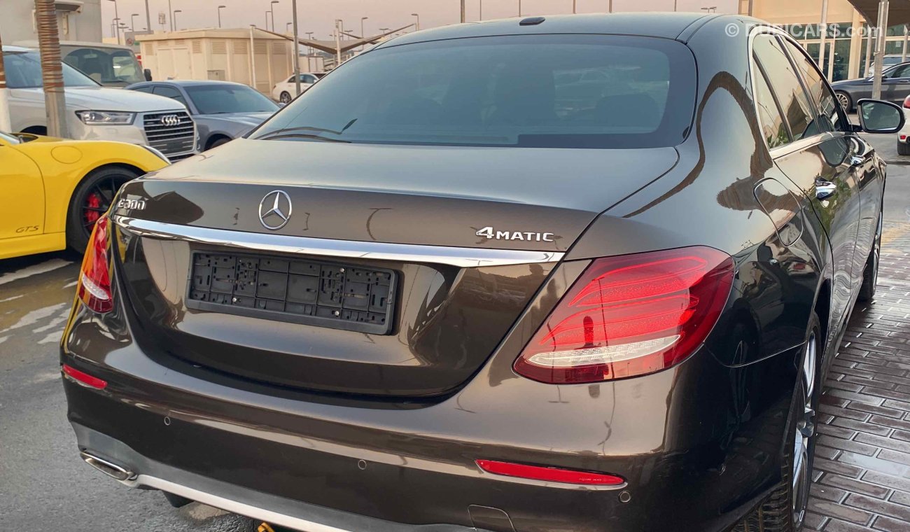 مرسيدس بنز E300