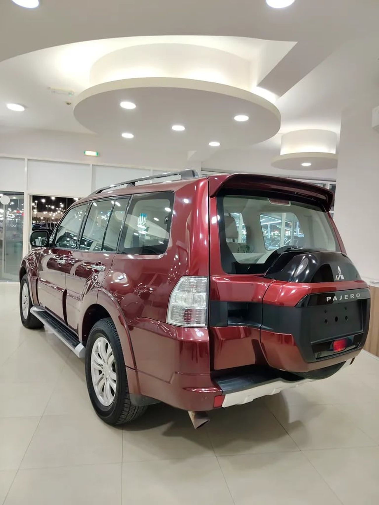 Mitsubishi Pajero GLS Base 3.5L (5 Seater) 3.8L V6 GCC