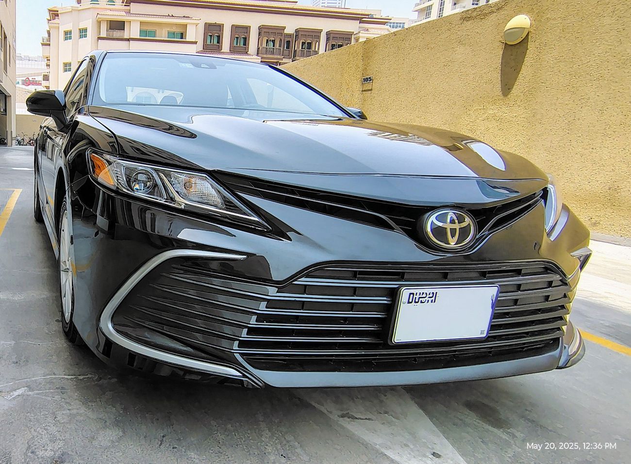 Toyota Camry LE AWD 2.5L