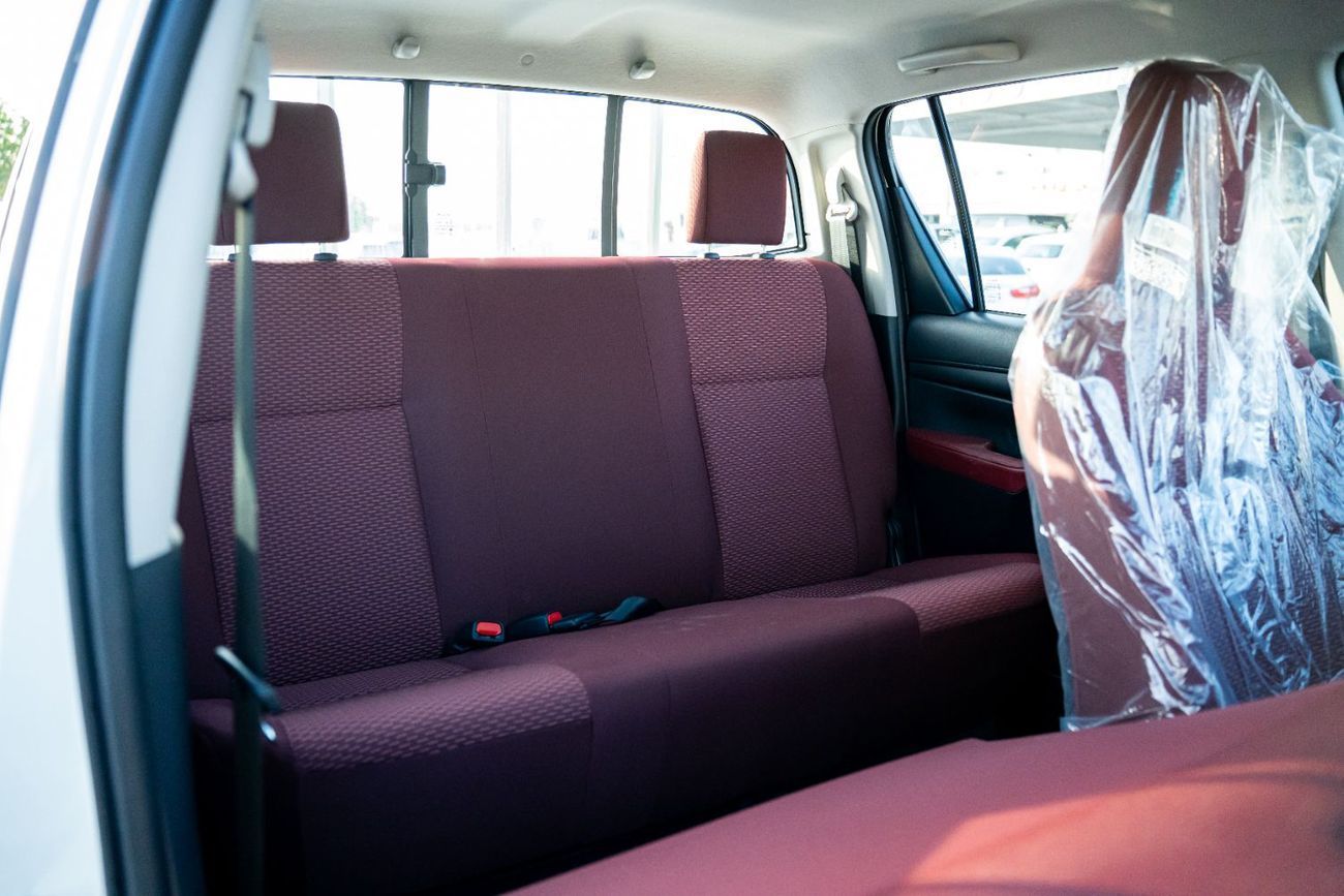 تويوتا هيلوكس 2026 Toyota Hilux 2.4L Turbo Diesel 4WD (6-Speed Manual)