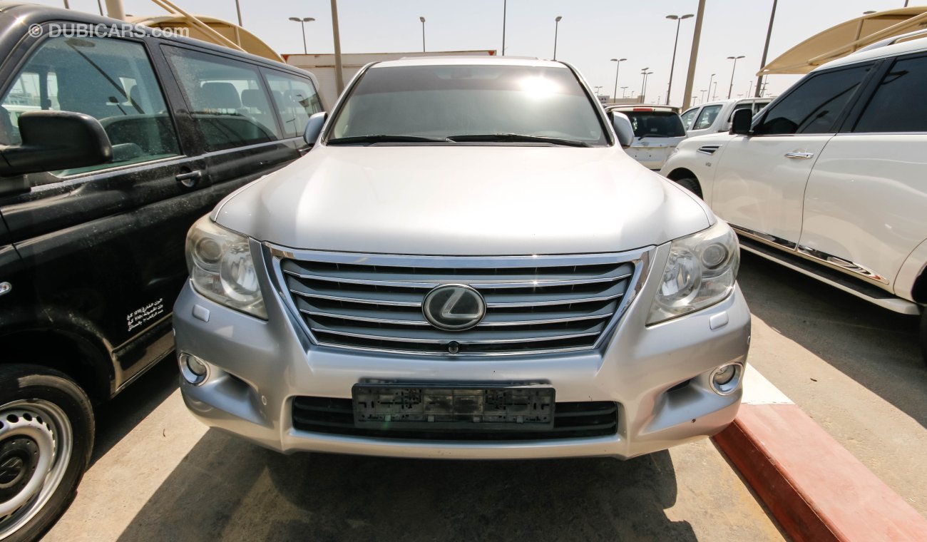 Lexus LX570