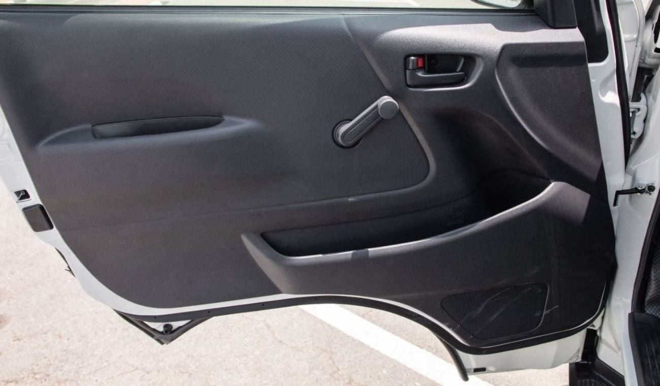 Toyota Hiace High Roof Van-Cargo.2.7L. 3years Warranty. GCC. Local Registration + 10%