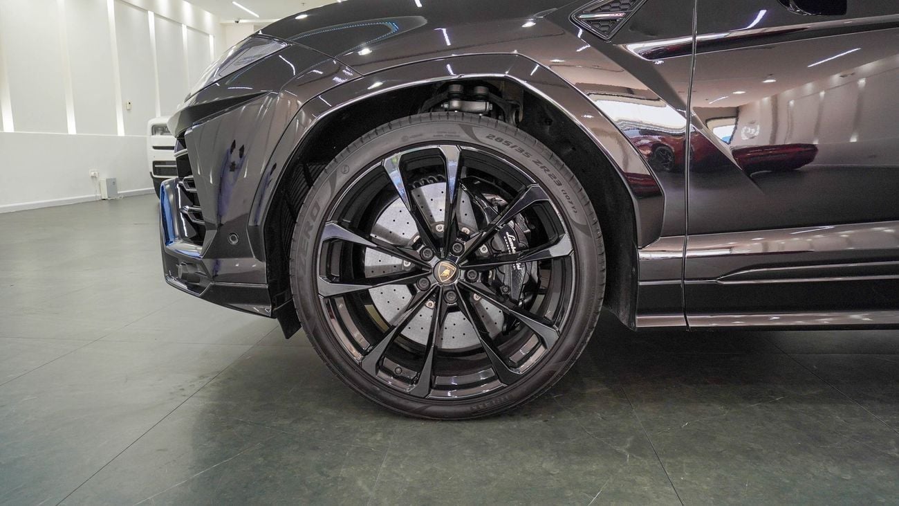 لامبورغيني اوروس