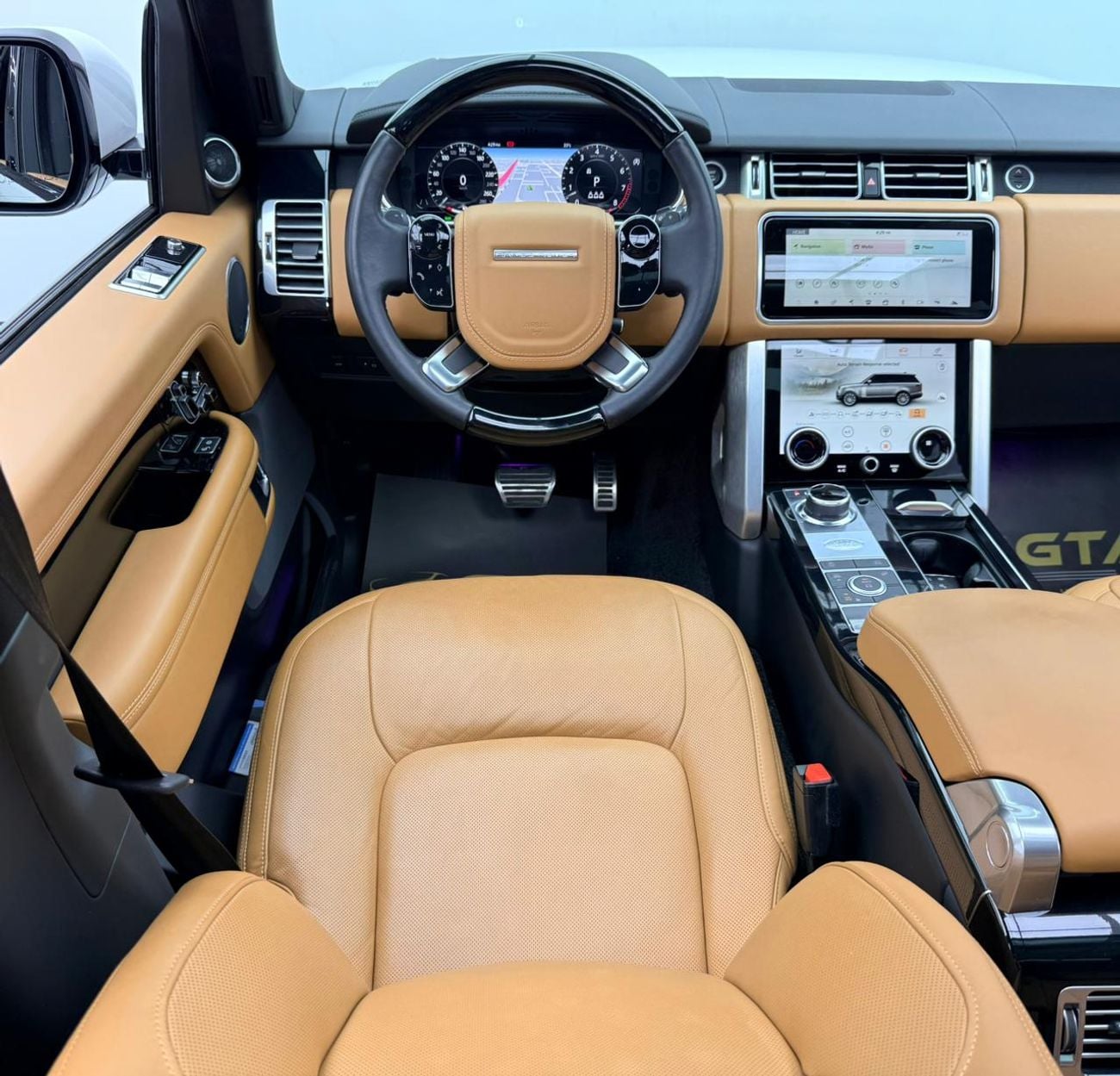 Land Rover Range Rover 2020 Range Rover Vogue SE P525, Warranty, Full Land Rover Service History, GCC Specs