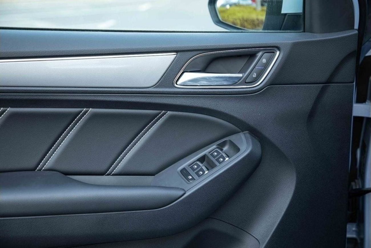 MG RX5 2023 MG RX5 2.0 AWD LUXURY - 3 Year Warranty & 1 Year Service - Sky Blue inside Black