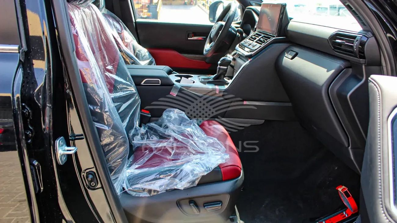 Toyota Land Cruiser Toyota LC300 3.3L VX-R V6 Turbo Diesel AT