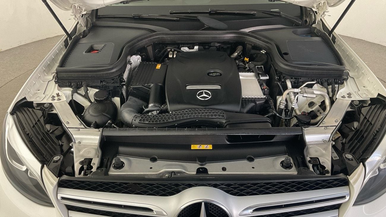 Mercedes Benz GLC250 AMG 2.0 GLC 250 4MATIC AUTO | Guaranteed Warranty | 0 Down Payment
