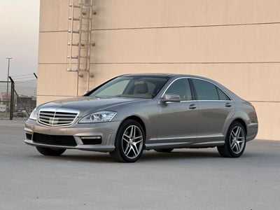 Mercedes-Benz S 350 GCC MODEL 2009 car perfect condition inside and outside full  option sun roof leather seats  screen 