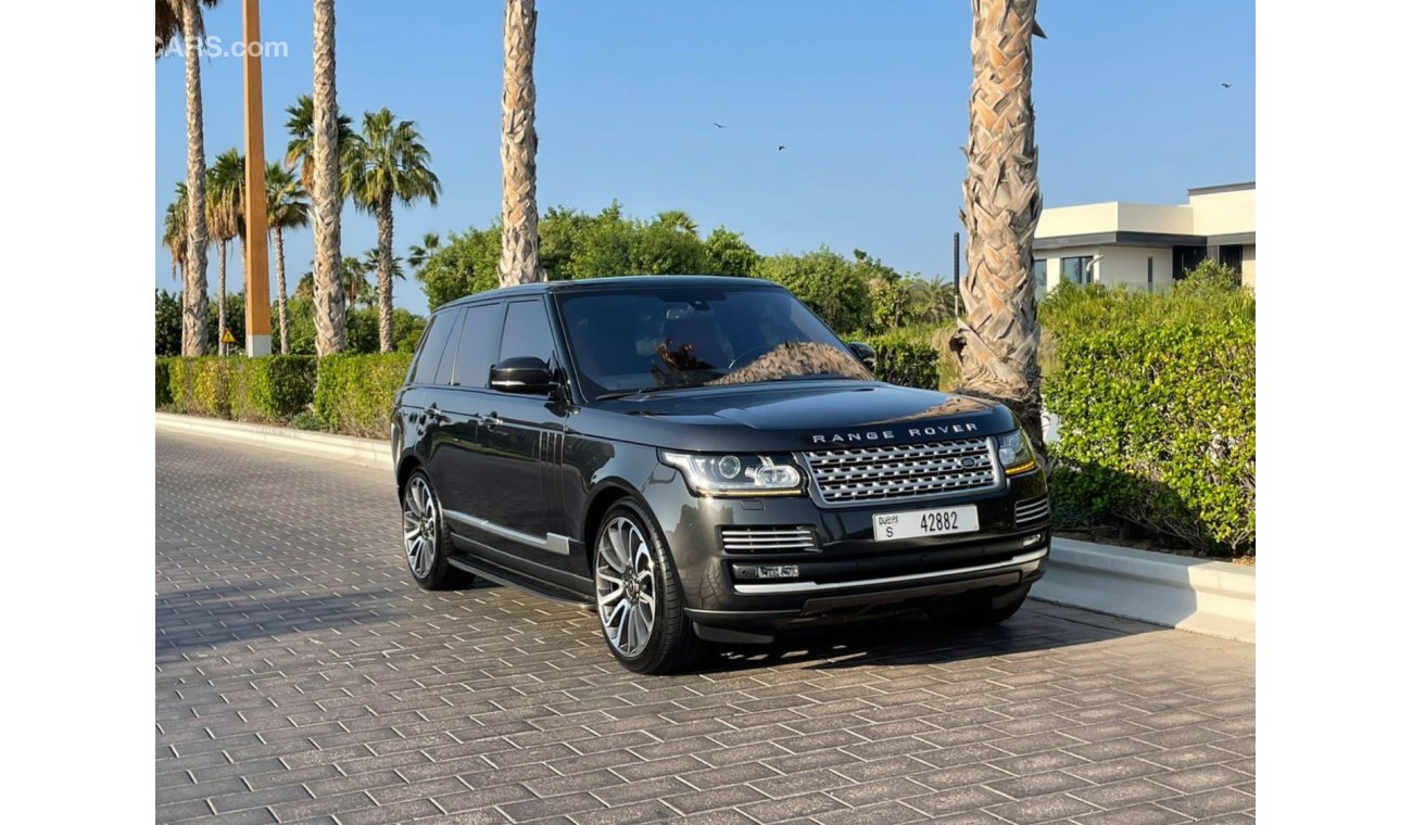 Land Rover Range Rover Vogue SE Supercharged GCC SE 2016. 65000kms