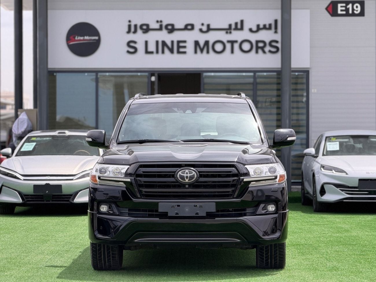 تويوتا لاند كروزر VXR+ 5.7L