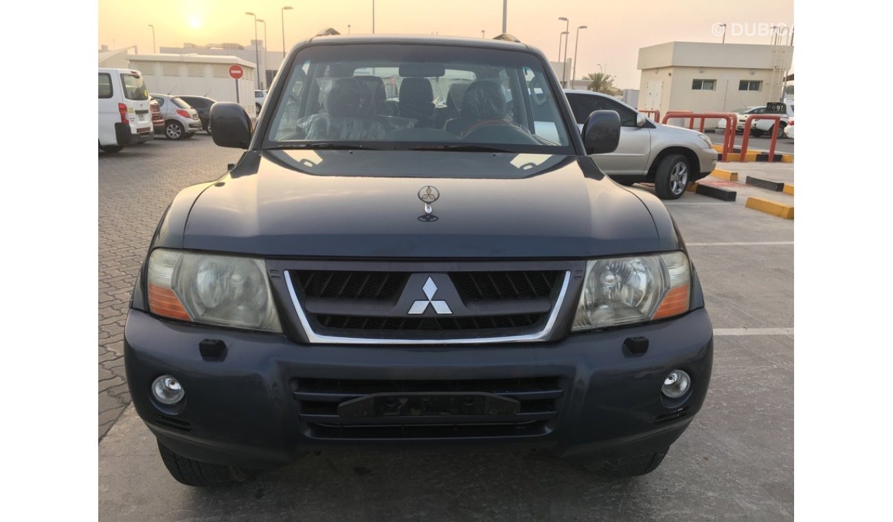 Mitsubishi Pajero Mitsubishi  Bagheera  full option pick engine