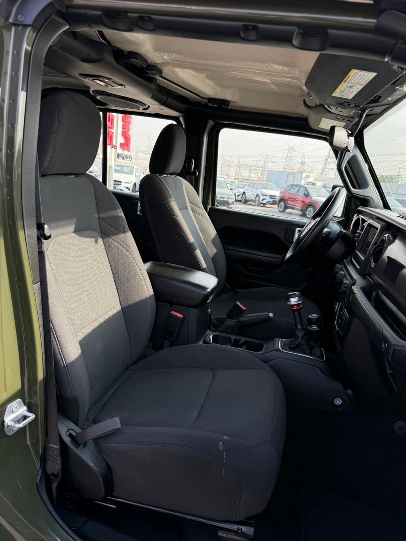 جيب جلادياتور Sport 3.6L