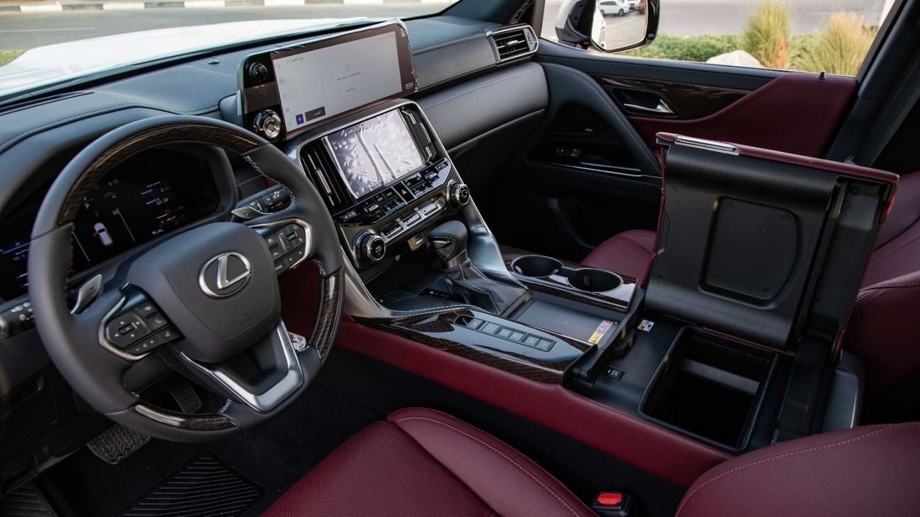 Lexus LX 600 TURBO SPORT ML/2025/SUV/ Export only.