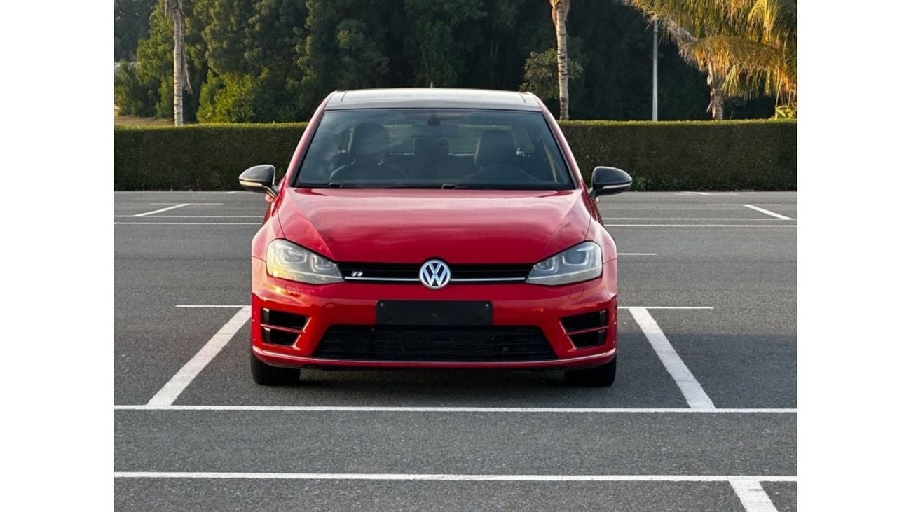 فولكس واجن جولف موديل 2015 خليجي فل مواصفات بانوراما وجلد ومثبت سرعه وتحكم كهربي كأمل ونظام صوت ممتاز وكاميرا خلفيه