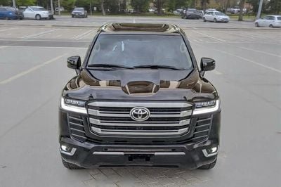 Toyota Land Cruiser Toyota landcuriser GXR V6 Years 2018 upgrade inside and outside 2025 full option 4.0 L petrol