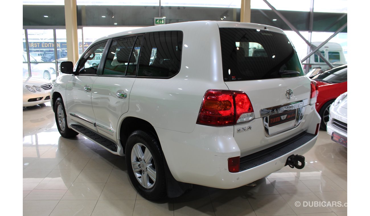 Used Toyota Land Cruiser EXR 2014 for sale in Dubai - 244374