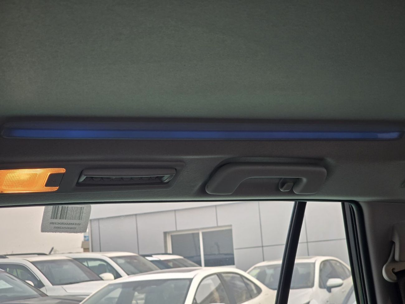 Toyota Innova 2.0L HyCross 7S Hybrid