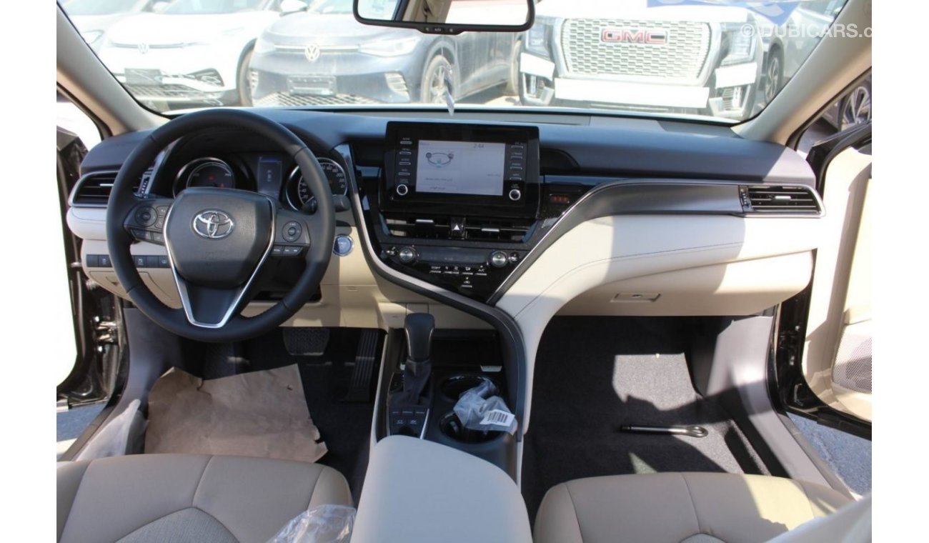 Toyota Camry GLE 2.5L HYBRID