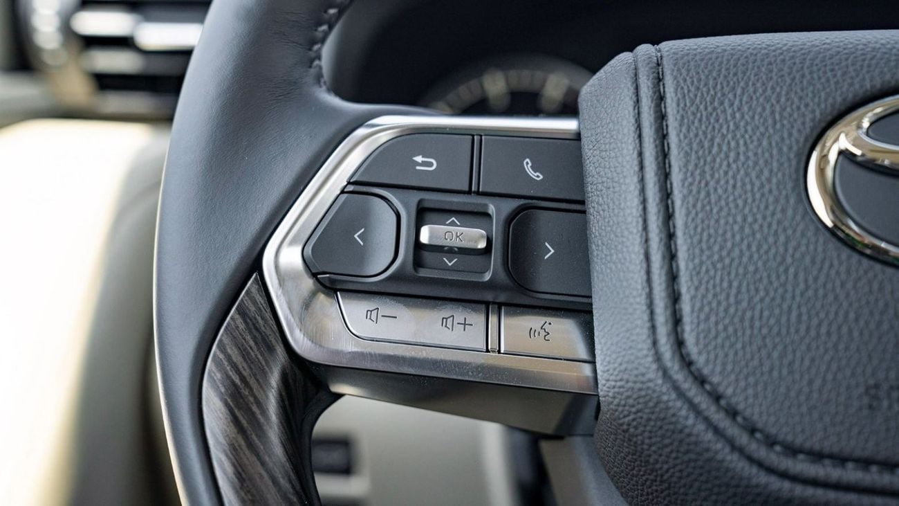 Toyota Land Cruiser VXR 3.3L DSL 2024YM