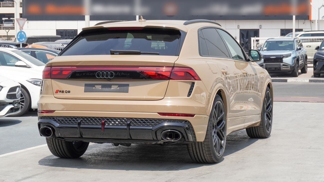 أودي RSQ8