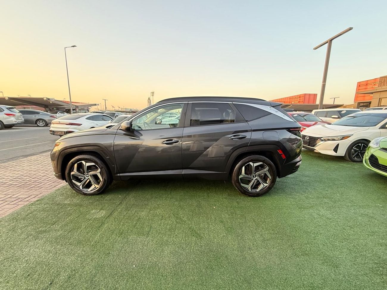 Hyundai Tucson ULTIMATE fully loaded with panoramic sunroof