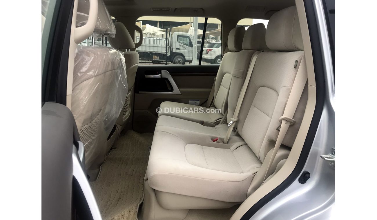 Toyota Land Cruiser - LHD - 200 5.7L PETROL V8 EXR 8 AUTO