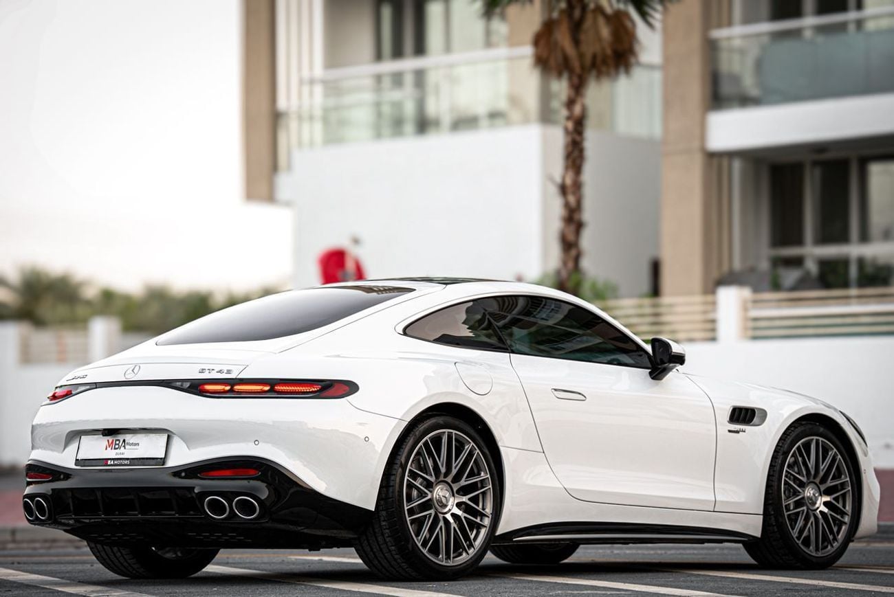 مرسيدس بنز AMG GT