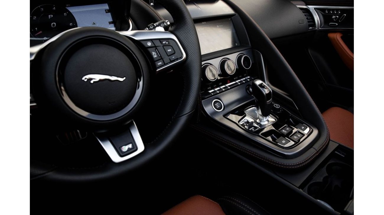 جاكوار F Type R V8 | 5,777 P.M  | 0% Downpayment | Excellent Condition!