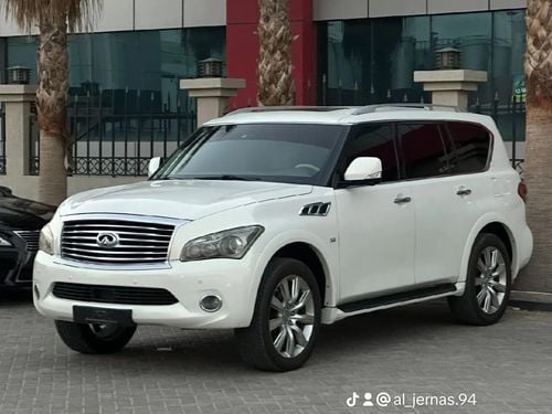 إنفينيتي QX80 لاكجري