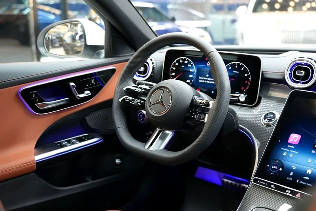 مرسيدس بنز C 200 C 200 | GCC 0km | Agency Warranrty | AMG Package