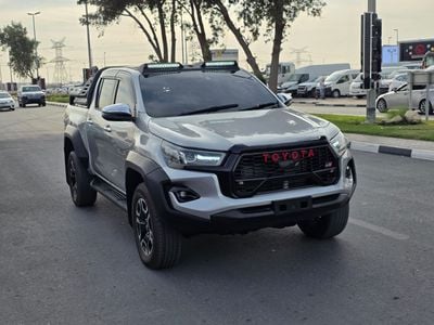Toyota Hilux DIESEL 2.8 LITER ,AUTOMATIC ,RIGHT HAND DRIVE ONLY FOR EXPORT