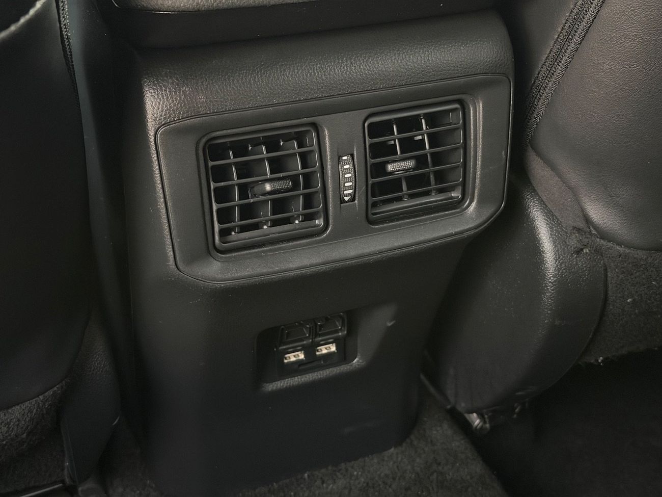 تويوتا راف ٤ 2021 TOYOTA RAV4 XSE HYBRID AWD FULL OPTIONS IMPORTED FROM USA