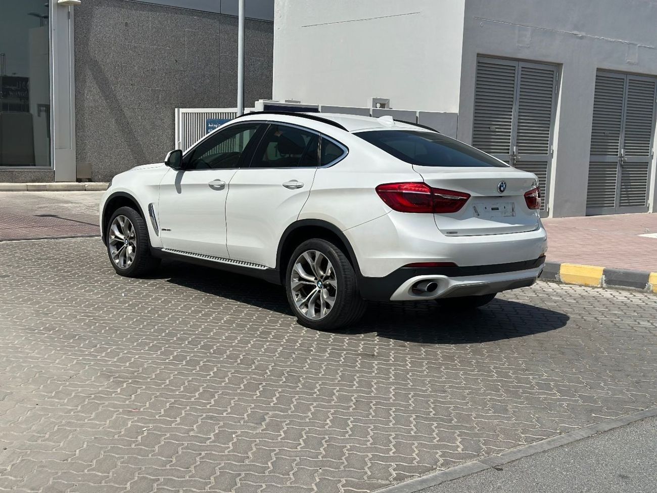 BMW X6 xDrive 35i 3.0L