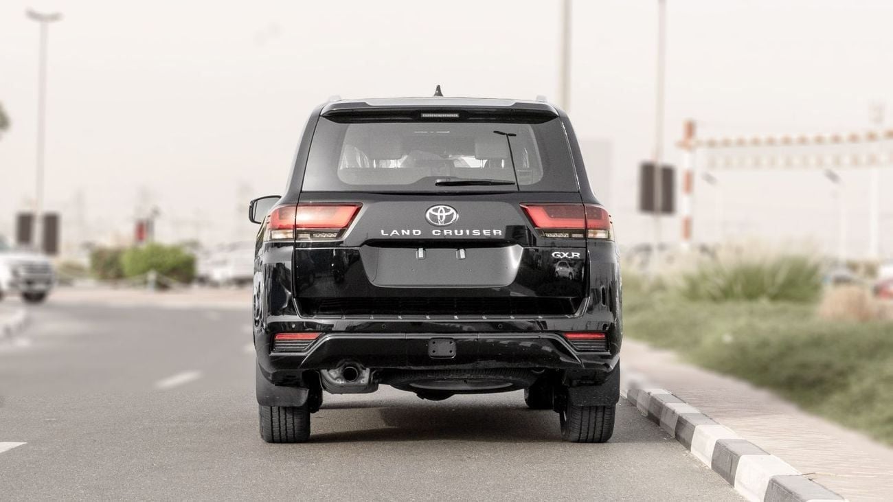 تويوتا لاند كروزر GXR 2026 Toyota Land Cruiser GXR 4.0L AT Petrol With Radar (Black-Black)