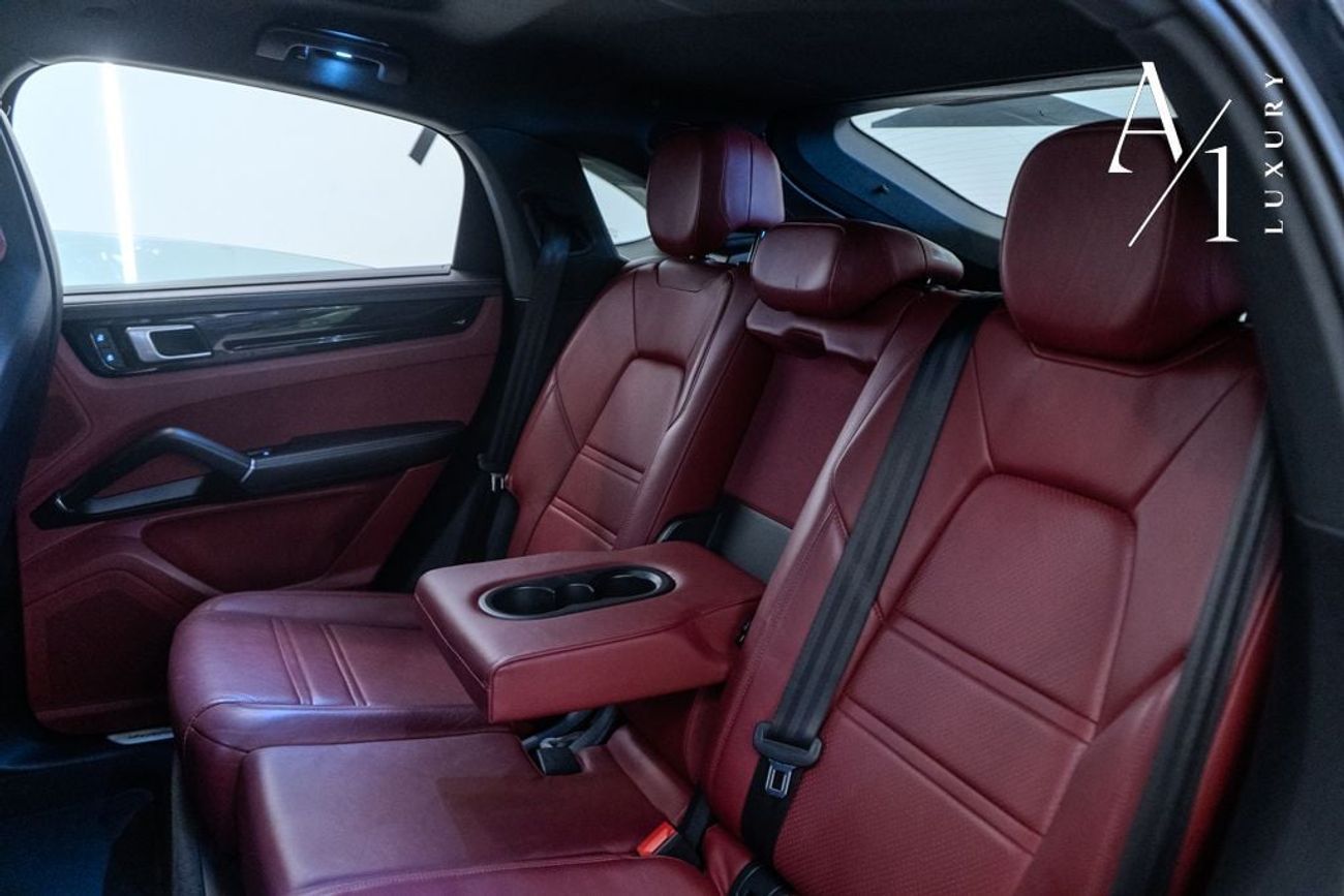 Porsche Cayenne Base Coupe 2022 Porsche Cayenne Coupe, Warranty, Full Porsche Service History, Sport Chrono Package,