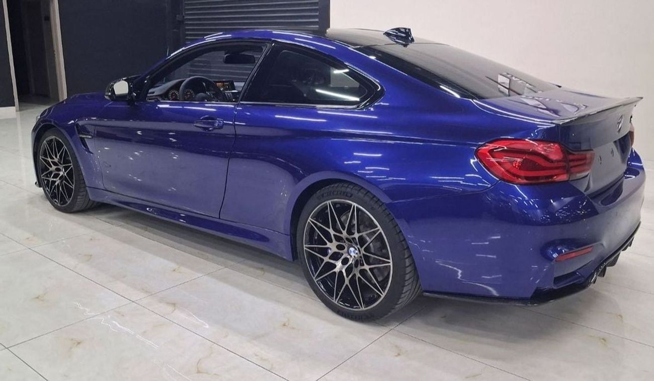 BMW M4 3.0T Competition M xDrive 3.0L