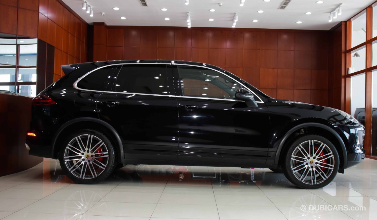 Porsche Cayenne Turbo EURO SPEC / 2017